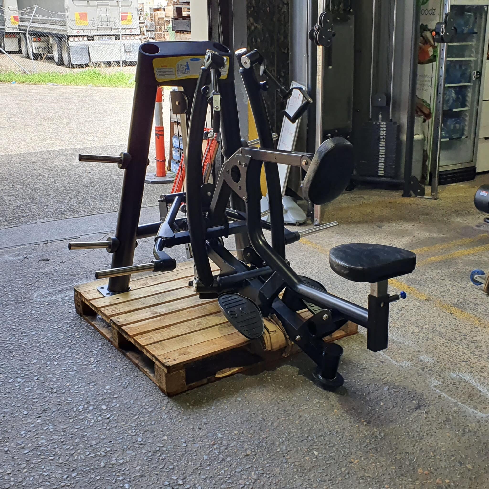 Plate Loaded Seated Row second hand commercial gym equipment