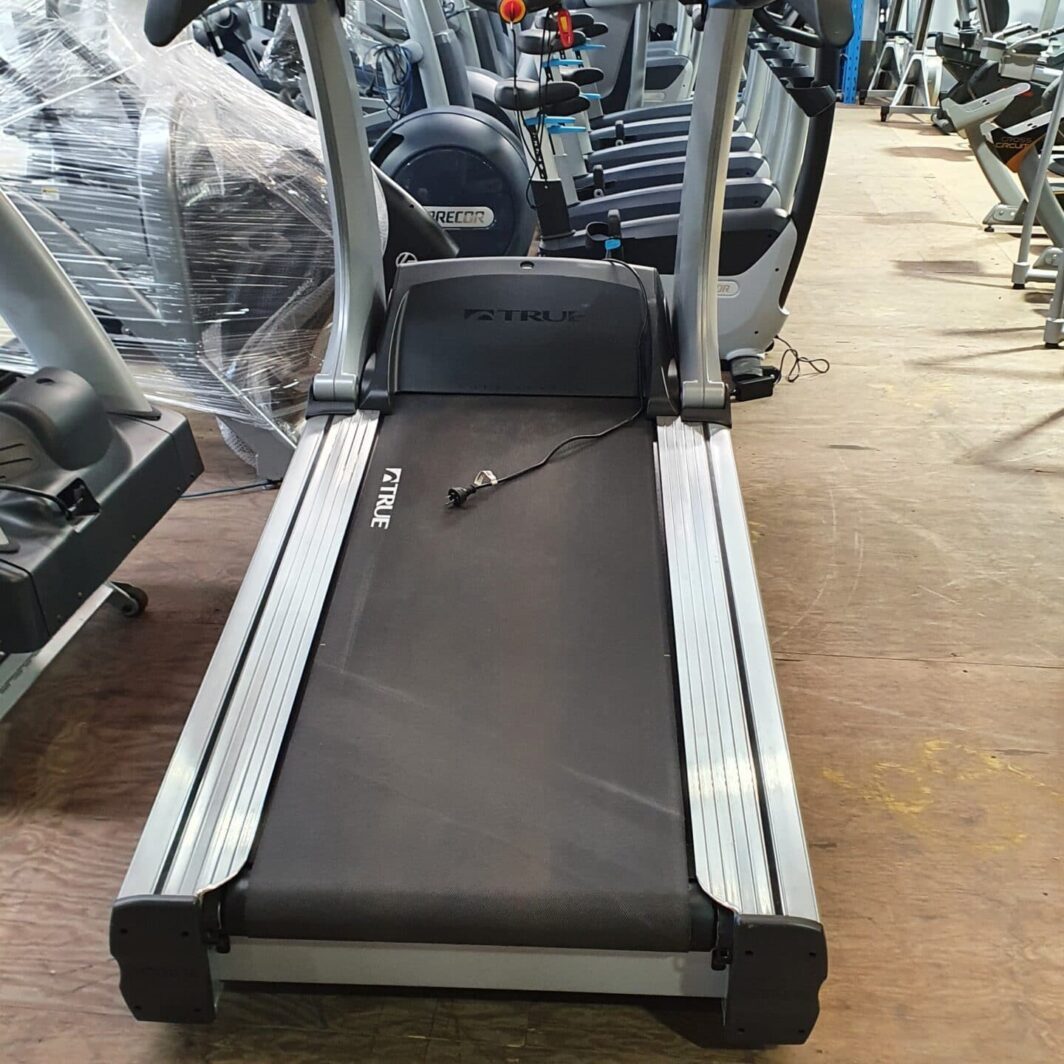 True Fitness CS900 Treadmill commercial gym equipment