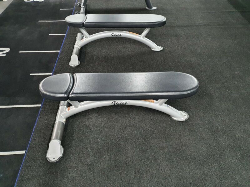 Hoist Flat Bench 2nd hand commercial gym equipment for sale